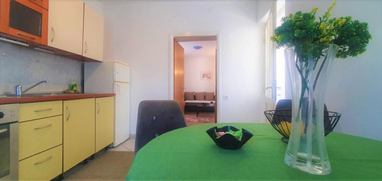 Apartment Fain - Private Parking ซาดาร์ ภายนอก รูปภาพ